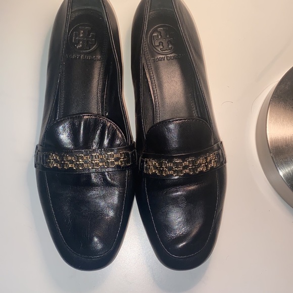 Tory Burch | black Leather Chain-Link Accents Loafers | size 7.5 - Picture 9 of 13